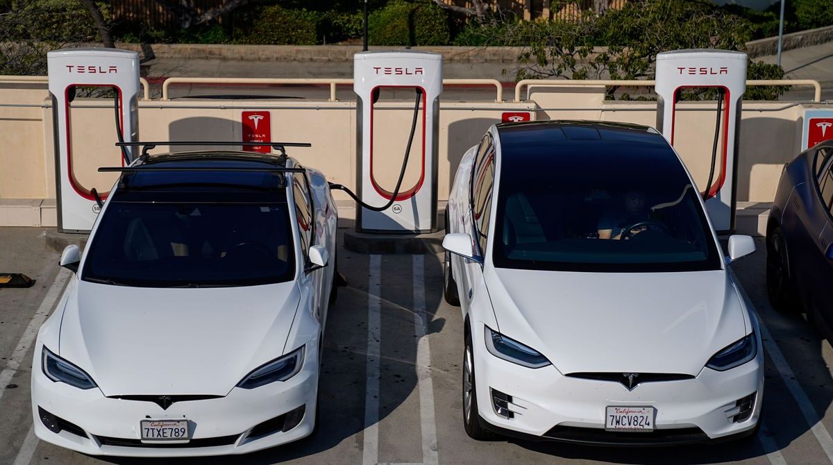 Tesla’s ‘Full Self-Driving’ Becomes ‘Assisted Driving’ in Europe